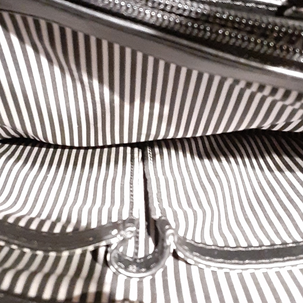 Nine West Leather Purse💥Flash Sale 💥 - Picture 9 of 11